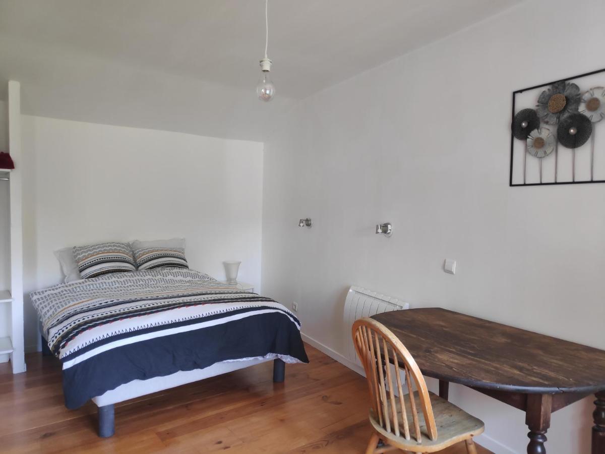 Maison 4 Personnes Caillac Buitenkant foto